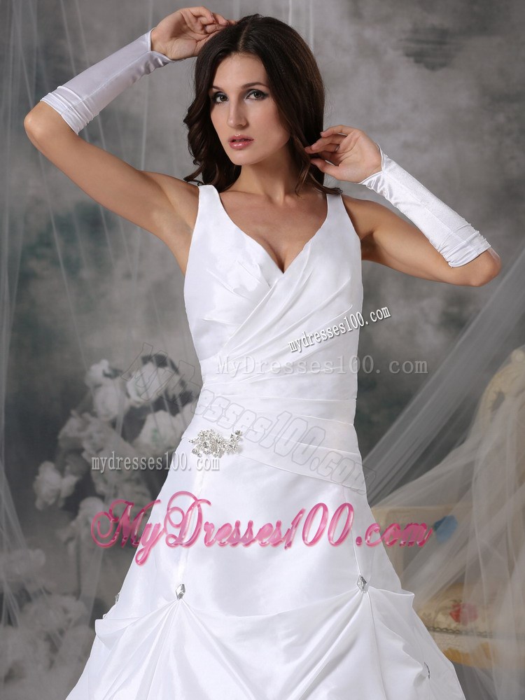 2013 V-neck Corset Wedding Dresses with Court Train and Pick-ups