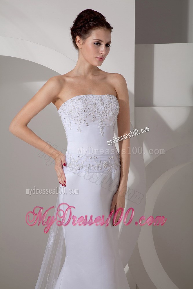 Appliques and Jewelry Decorated Mermaid Bridal Gowns with Watteau Train