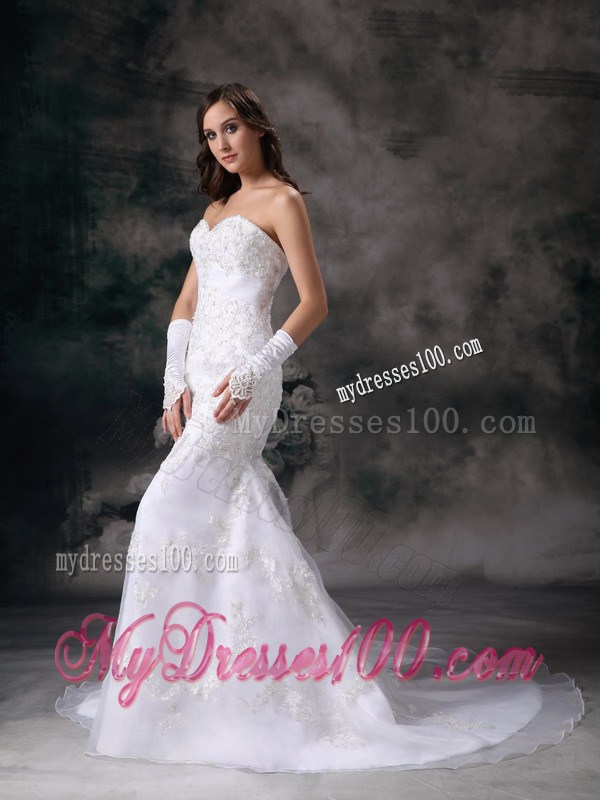 Elegant Sweetheart Mermaid Lace Decoration White Bridal Dress