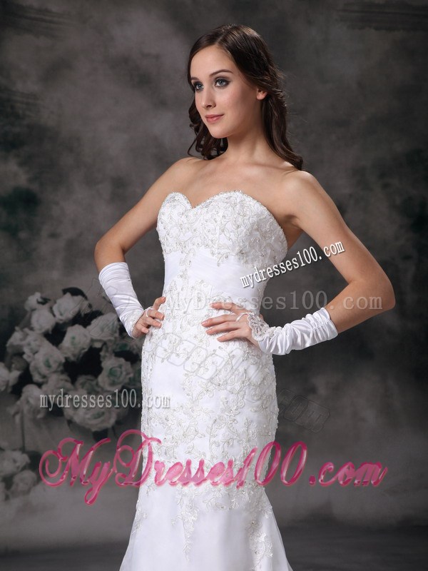 Elegant Sweetheart Mermaid Lace Decoration White Bridal Dress