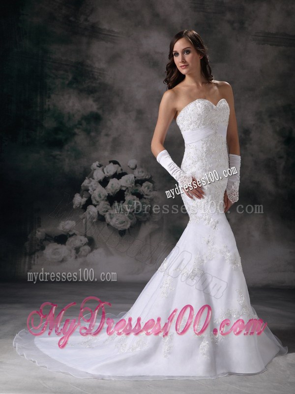 Elegant Sweetheart Mermaid Lace Decoration White Bridal Dress