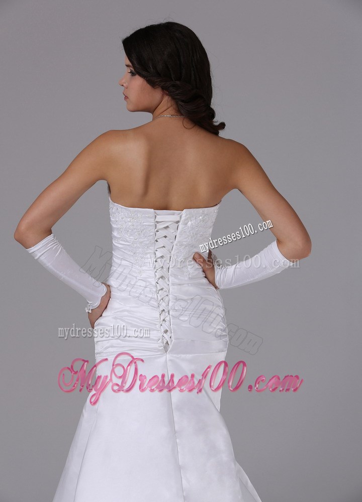 Appliques with Diamonds Decorated Ruching Court Train Bridal Dresses