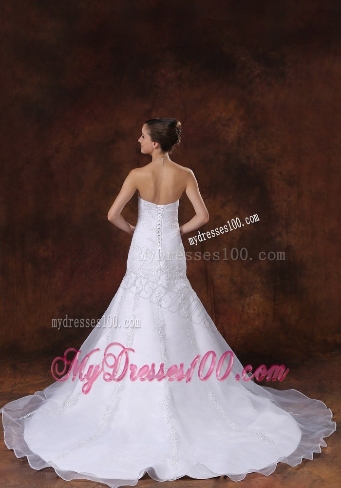 Appliques Decorated Brush Train Strapless Bridal Dresses with Ruffled Edge