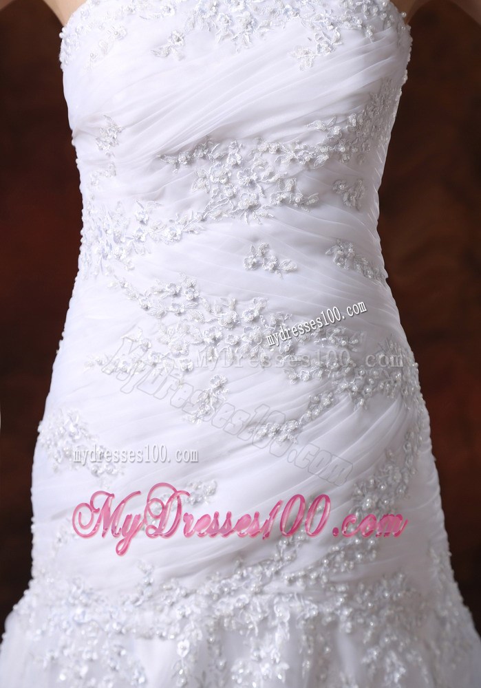 Appliques Decorated Brush Train Strapless Bridal Dresses with Ruffled Edge