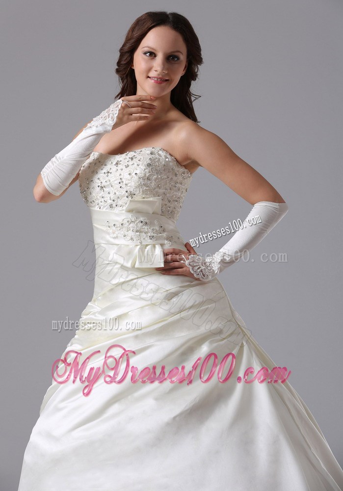Bowknot Beading and Ruching Decorated Brush Train Wedding Gown