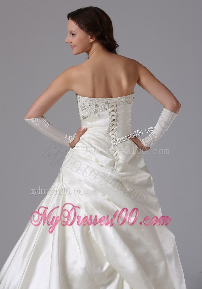 Bowknot Beading and Ruching Decorated Brush Train Wedding Gown