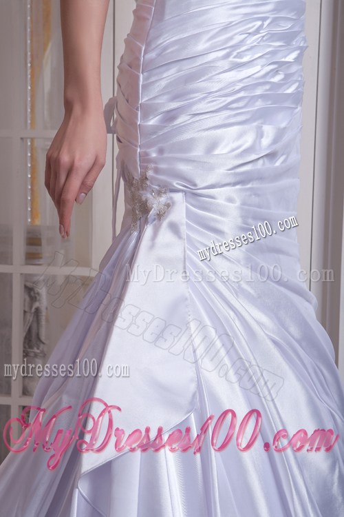 Sweetheart Lace-up Court Train Wedding Gown with Appliques and Ruches
