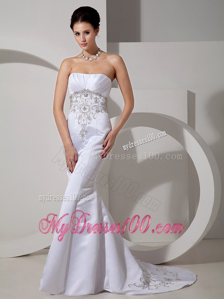 Elegant Mermaid Appliques Ruche White Wedding Gown Court Train