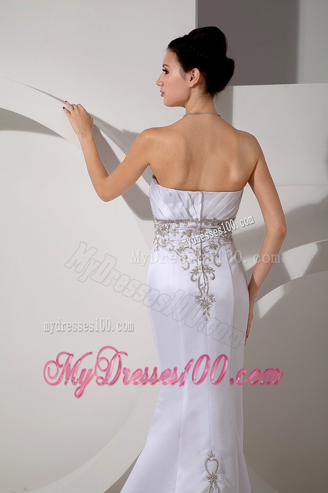 Elegant Mermaid Appliques Ruche White Wedding Gown Court Train