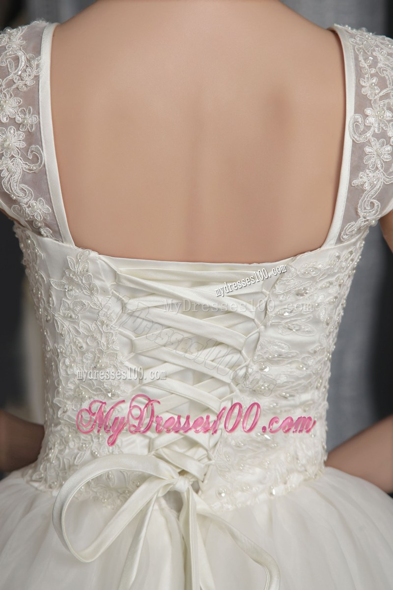 Lovely Appliques Beading White Wedding Gown Square Neckline Lace Hem