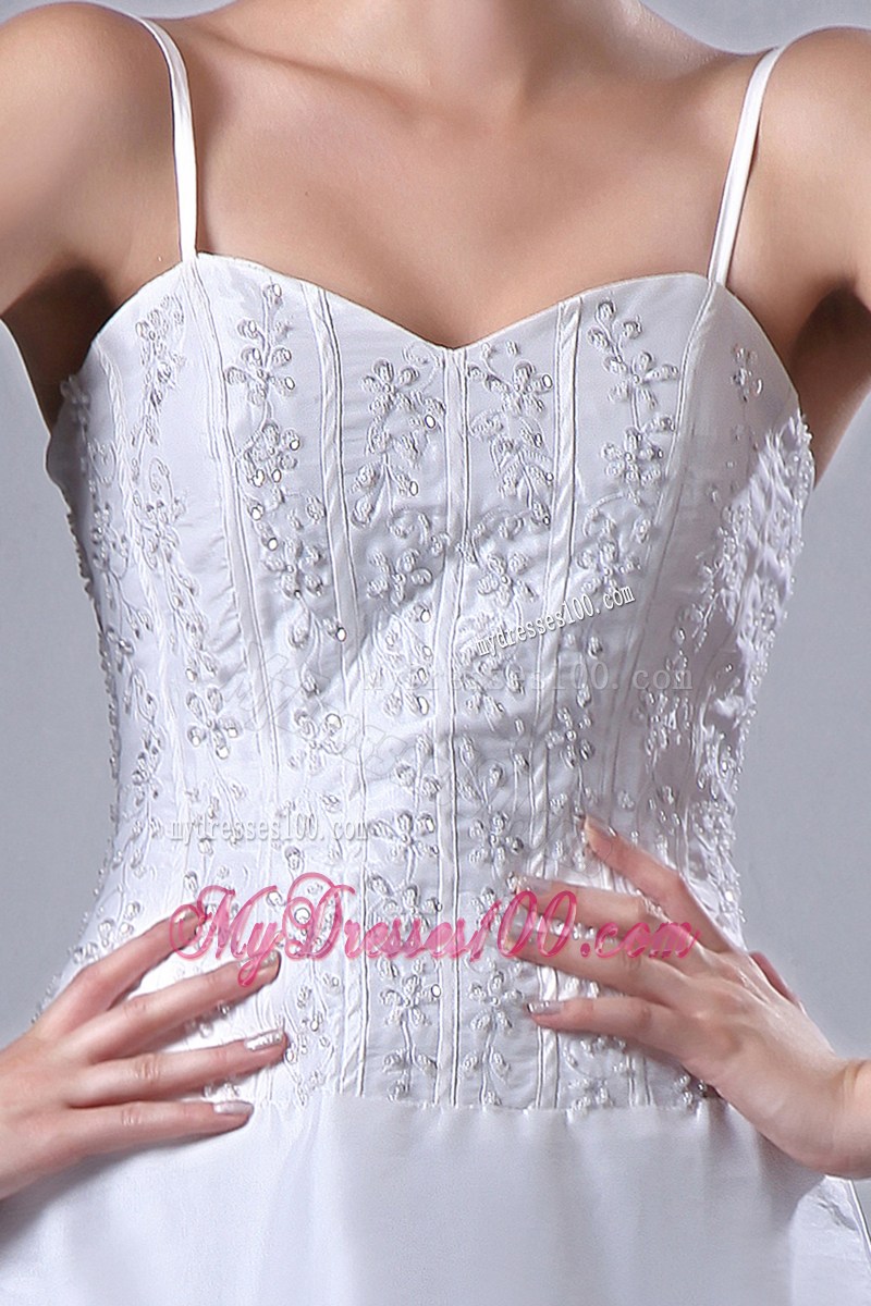 Diamonds and Pick-ups Spaghetti Straps Floor-length Bridal Dresses