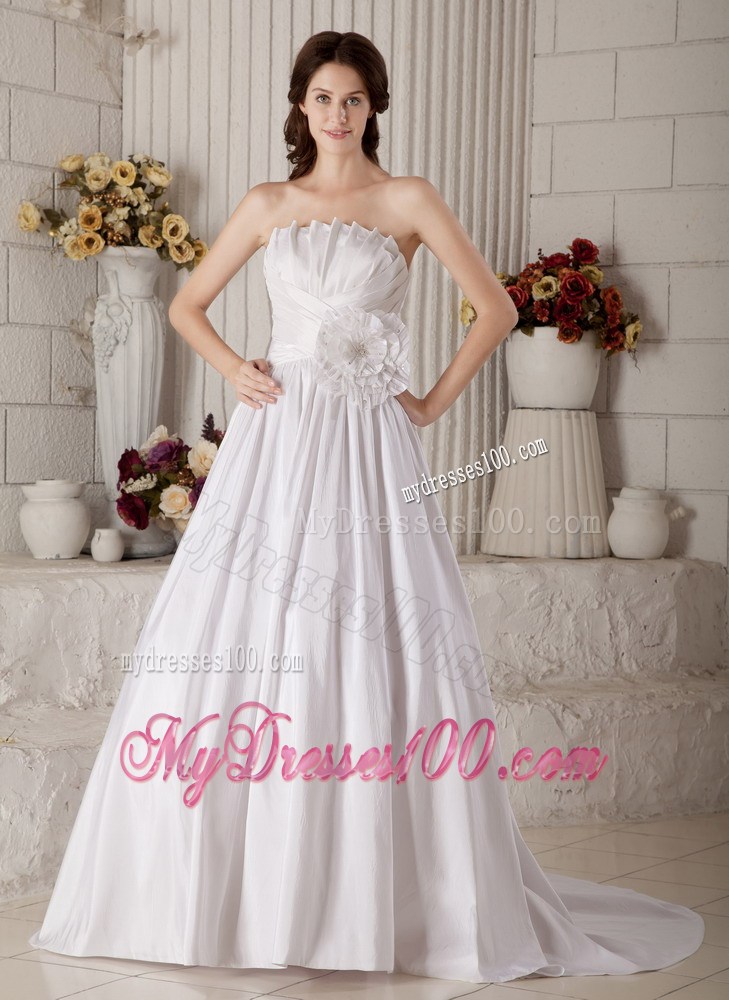 Beaded Hand Made Flowers Decorated Bridal Gown with Ruffled Neckline