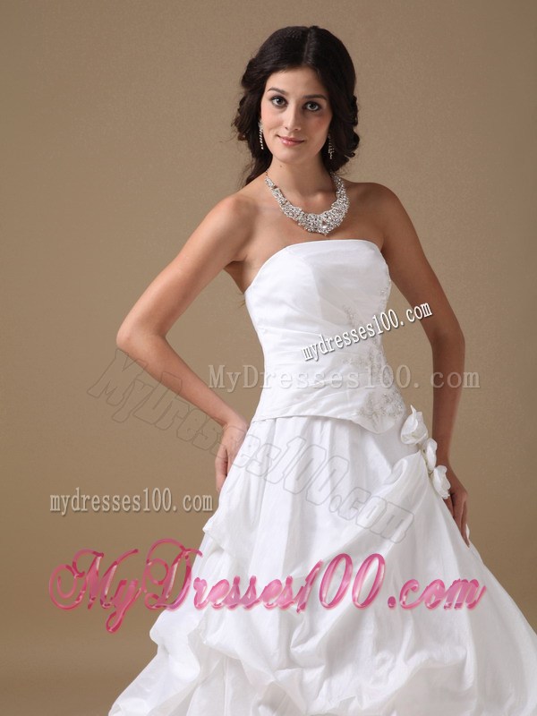 Hand Made Flowers Appliqued and Beaded Bridal Gown with Court Train