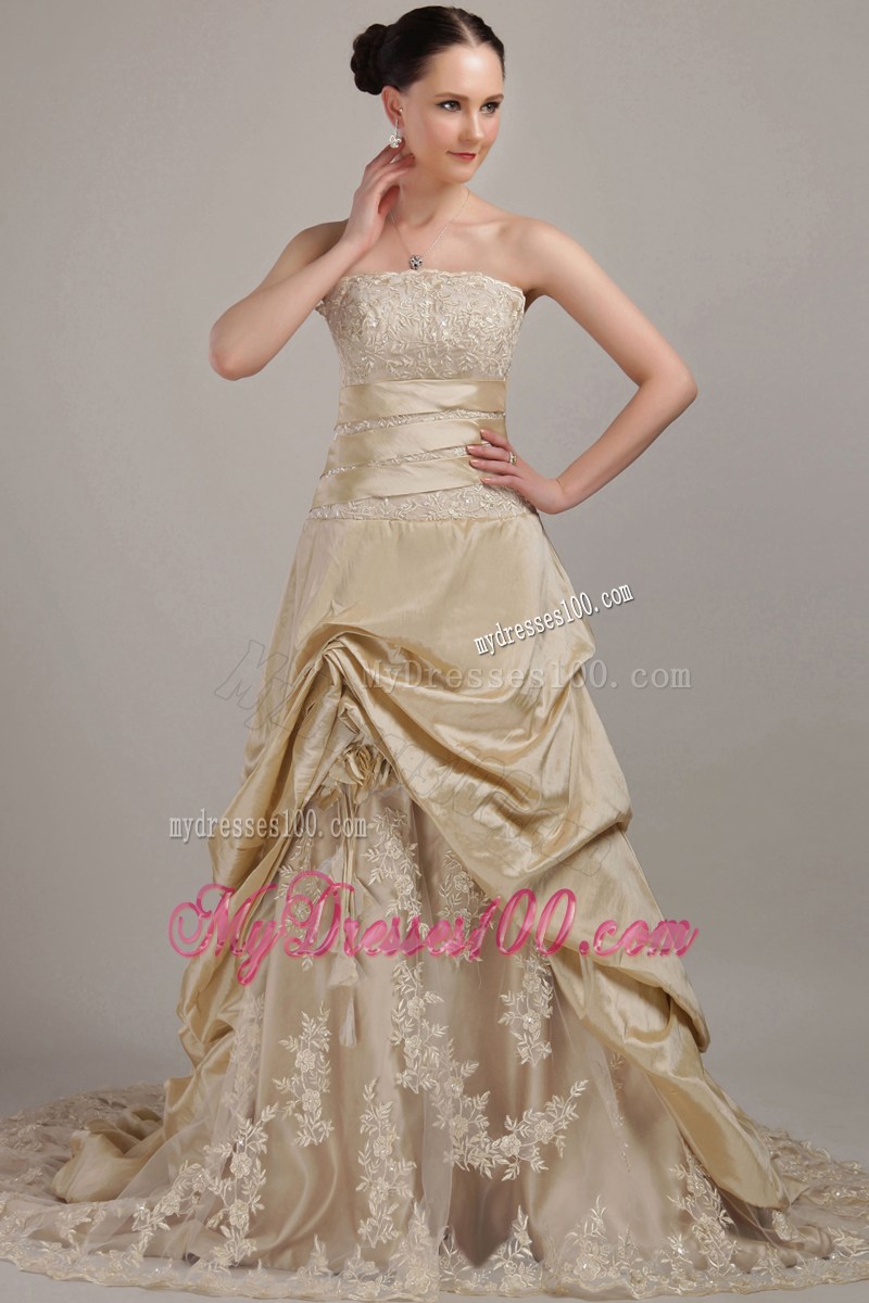 High-class Champagne Pick-ups Handmade Flowers Wedding Gown Lace Hem