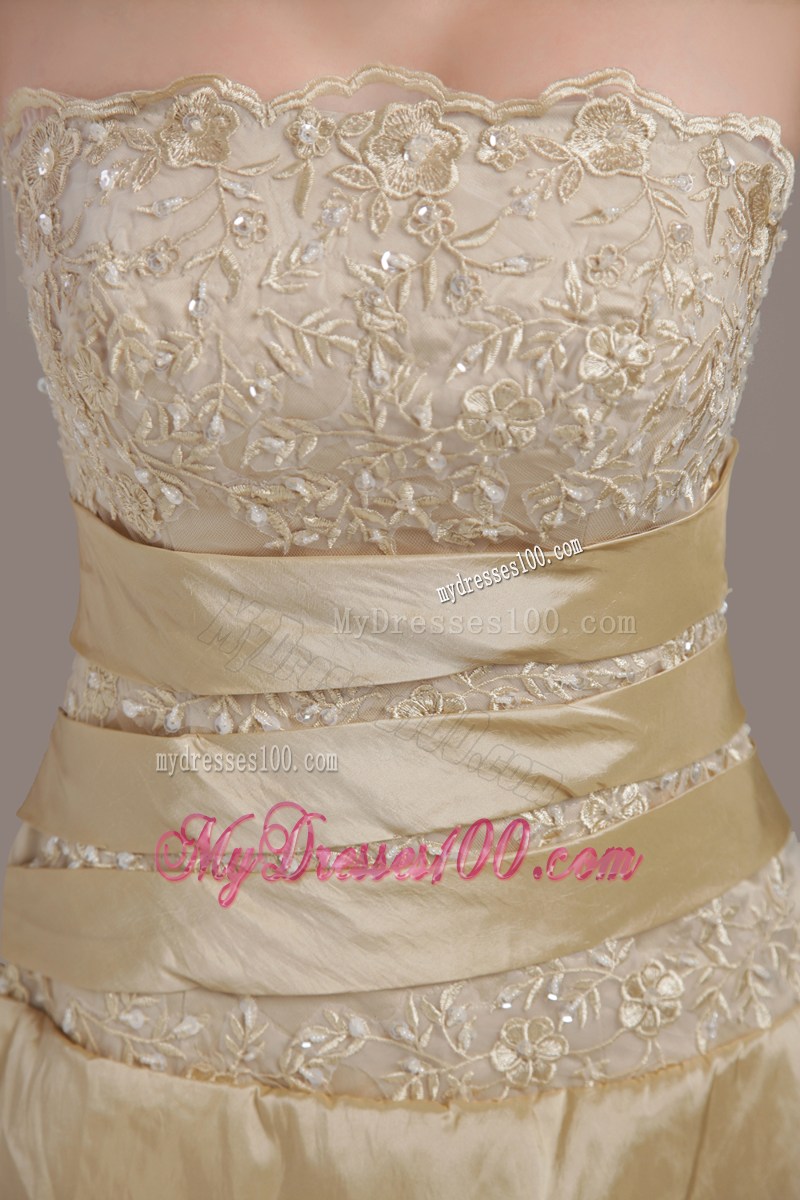 High-class Champagne Pick-ups Handmade Flowers Wedding Gown Lace Hem