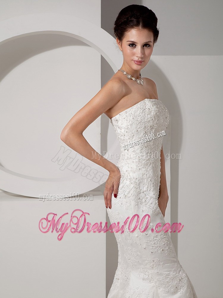 Lace-up Back Diamonds Decorated Wedding Dress with Lace Hemline