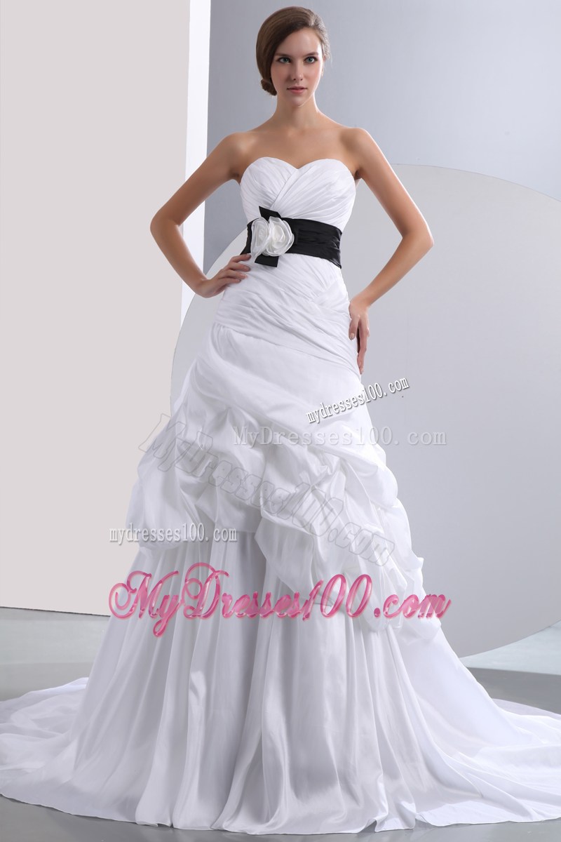 Flowery Black Belt Sweetheart Chapel Wedding Gown with Pick-ups