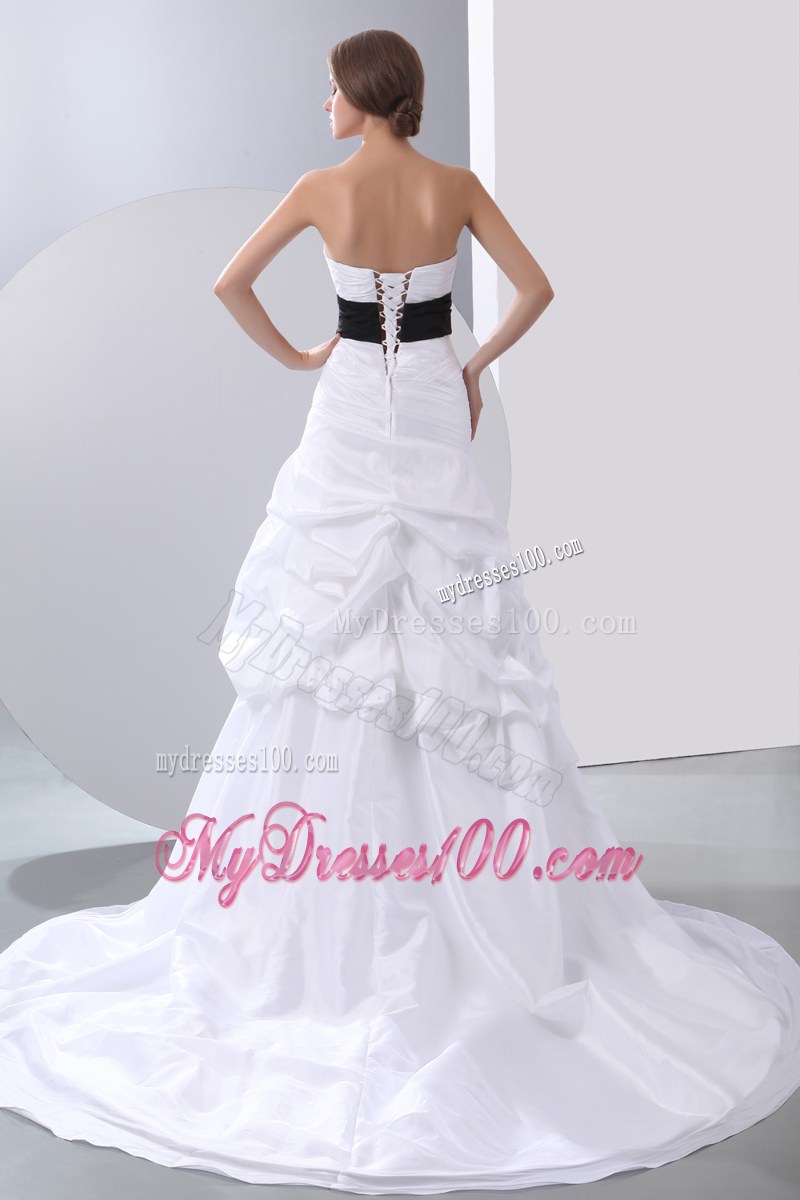 Flowery Black Belt Sweetheart Chapel Wedding Gown with Pick-ups