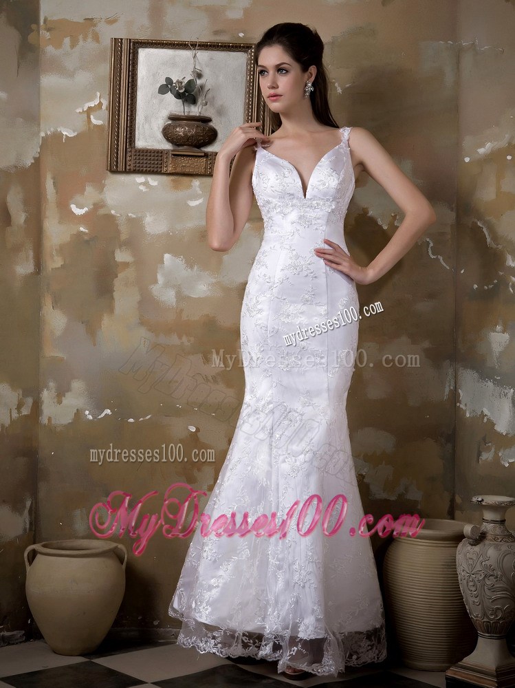 Mermaid Plunging V-neck Spaghetti Straps White Lace Wedding Dress
