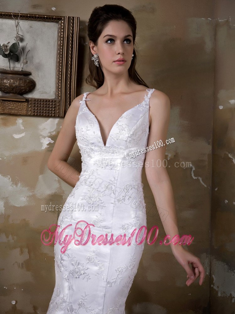 Mermaid Plunging V-neck Spaghetti Straps White Lace Wedding Dress