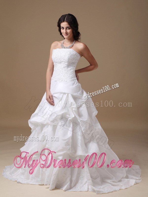 Diamonds and Appliques Decorated Wedding Gown with Pick-ups Brush Train