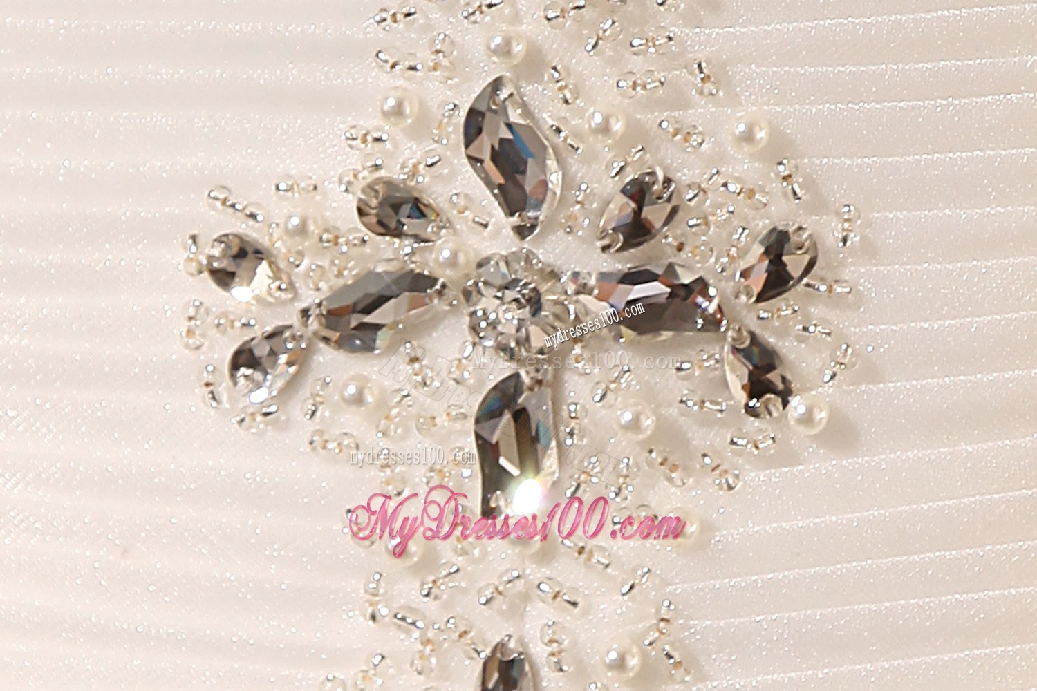 2013 Formal Sweetheart Beading Wedding Dress with Chapel Train