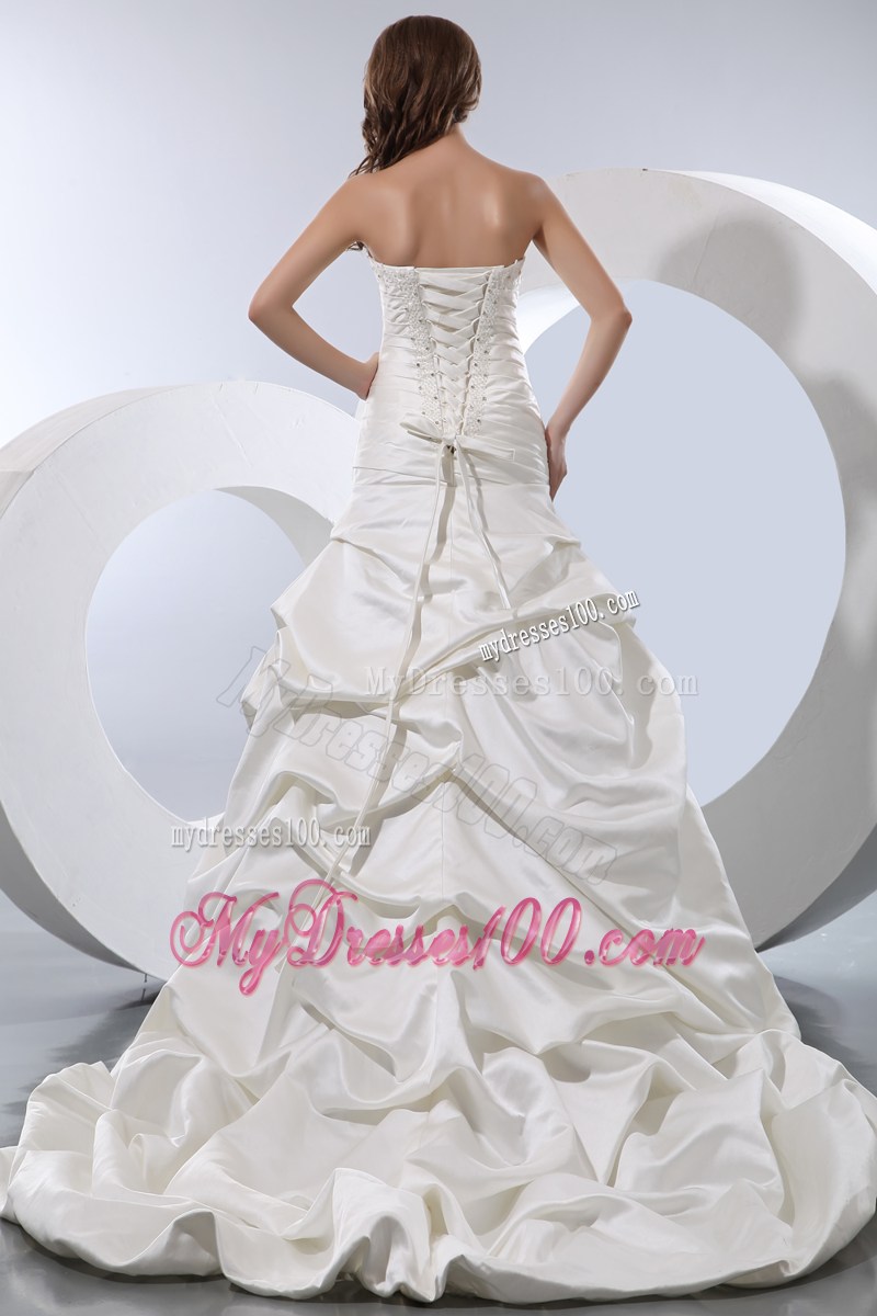 Pick-ups and Appliques Accent Court Train Dresses for the Bride