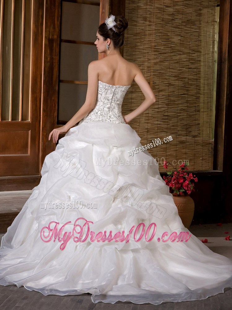 Latest Beaded Strapless Ruffles Sweep Train White Wedding Dress