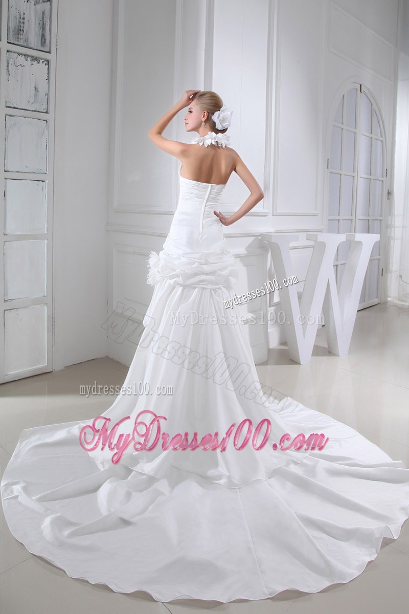 Halter Top Handmade Flowers White Wedding Dress with Ruffles
