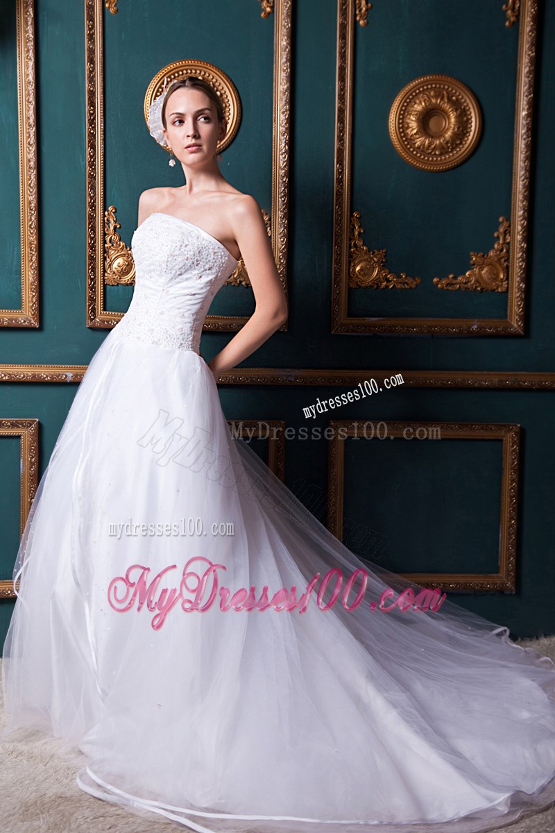 Appliques Diamonds Decorated Bridal Gowns with Tiers Court Train