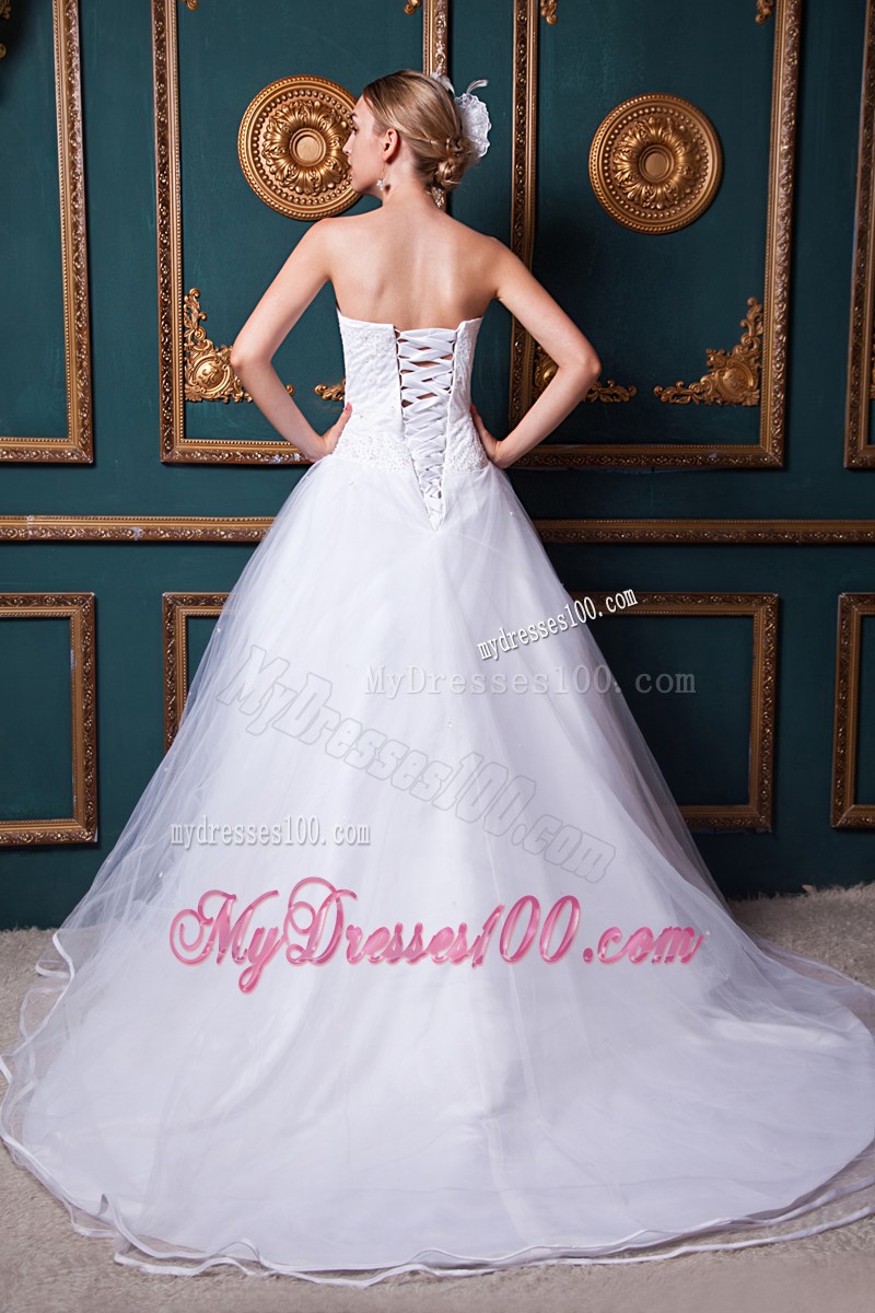 Appliques Diamonds Decorated Bridal Gowns with Tiers Court Train