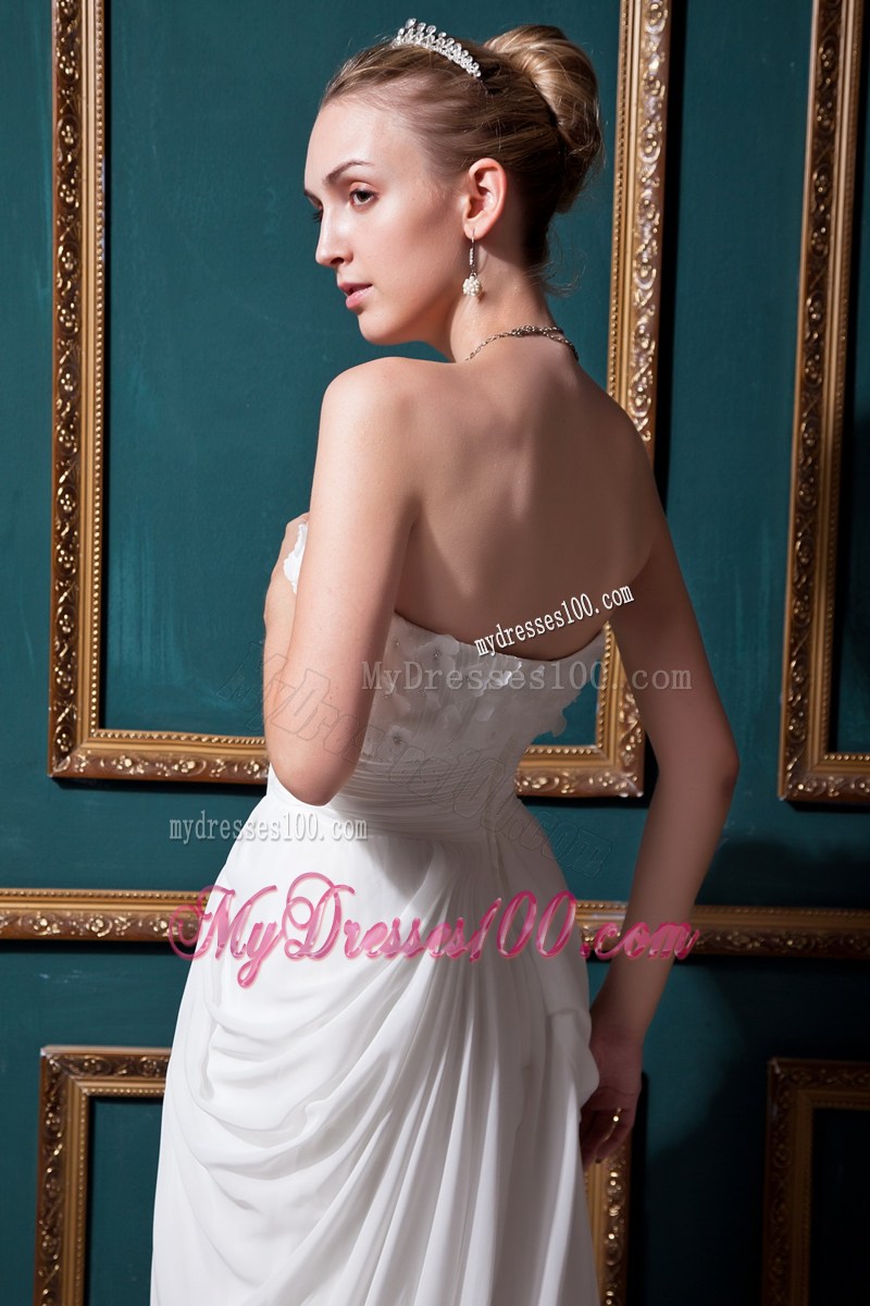 Strapless Sweetheart Floral Embellishment White Wedding Gown with Ruffles