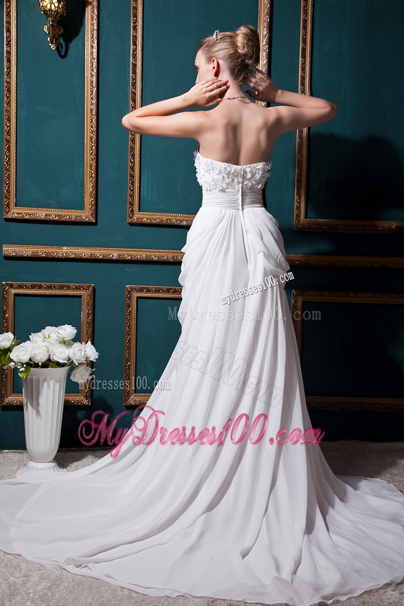 Strapless Sweetheart Floral Embellishment White Wedding Gown with Ruffles