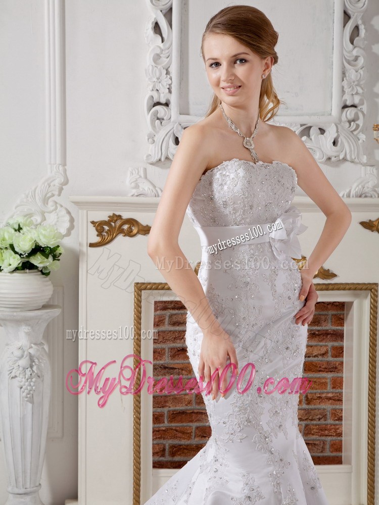 Lace Flowers Court Train Bridal Dress with Hand Made Flowers Sash