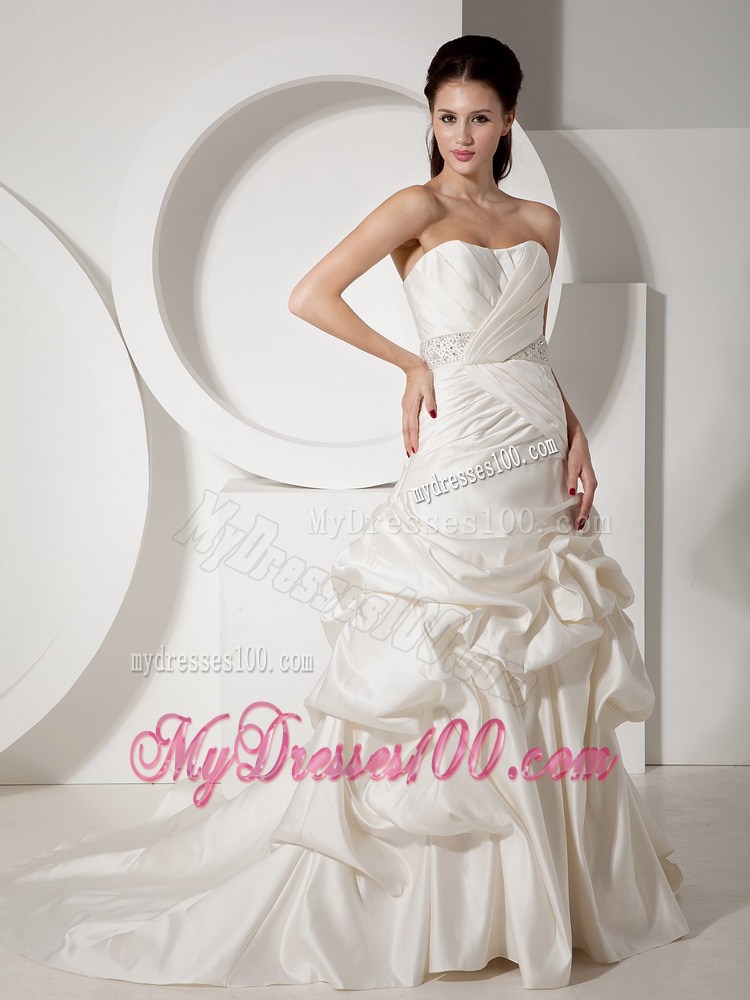 Pick-ups Brush Train Bridal Gowns in White with Beading Sash For Woman