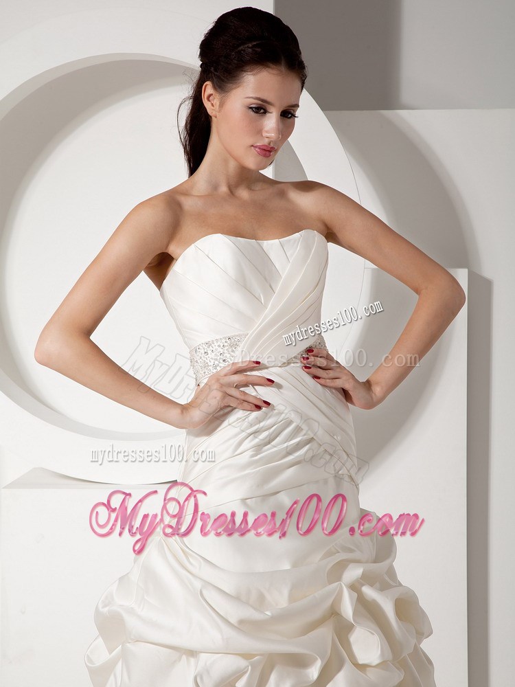 Pick-ups Brush Train Bridal Gowns in White with Beading Sash For Woman