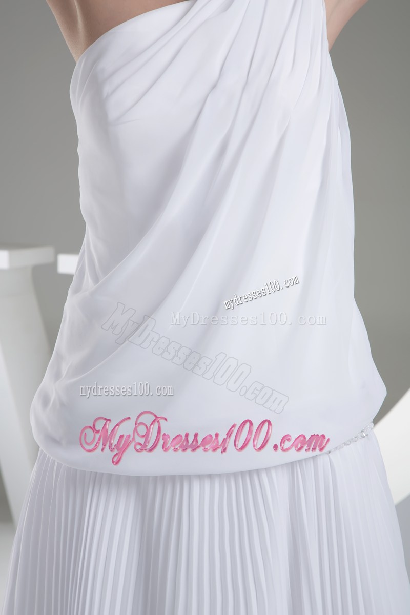 Hot on Sale One Shoulder Brush Train White Chiffon with Pleats