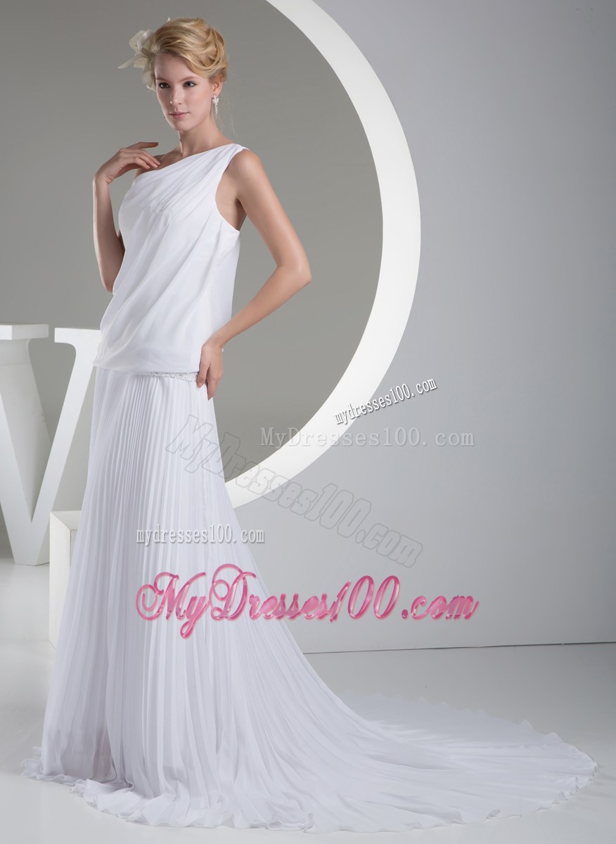 Hot on Sale One Shoulder Brush Train White Chiffon with Pleats