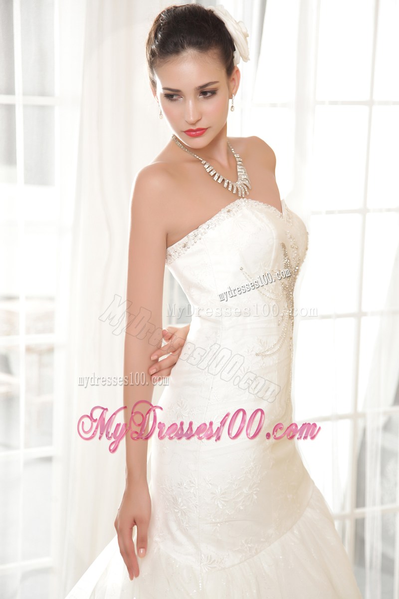 White Wedding Gown Sweetheart Strapless Beading Chapel Train Lace-up