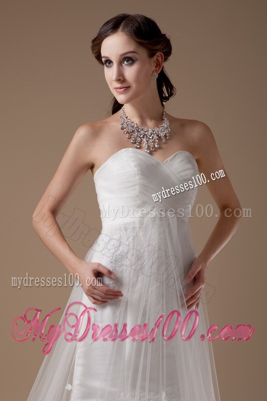 Brush Train Strapless White Wedding Dress with Lace Appliques