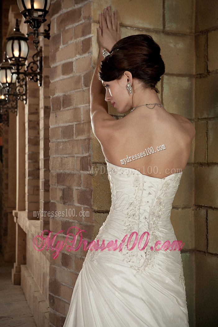 Ruches and Appliques Accent on Court Train Organza Wedding Gown