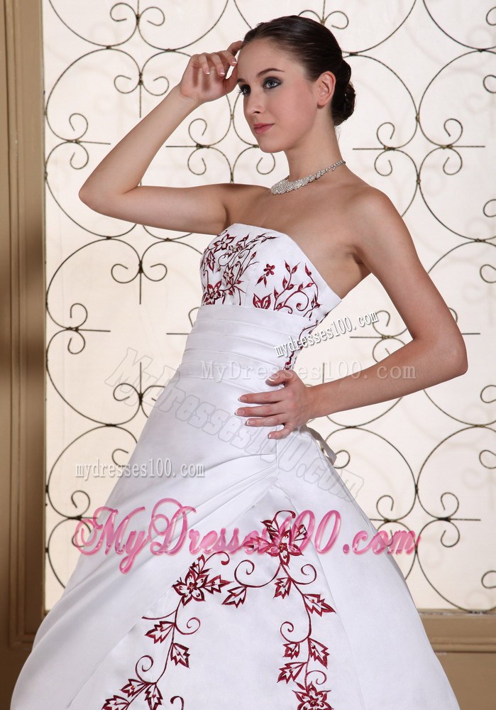 Sweep Train Wedding Dress in White with Red Floral Embroideries