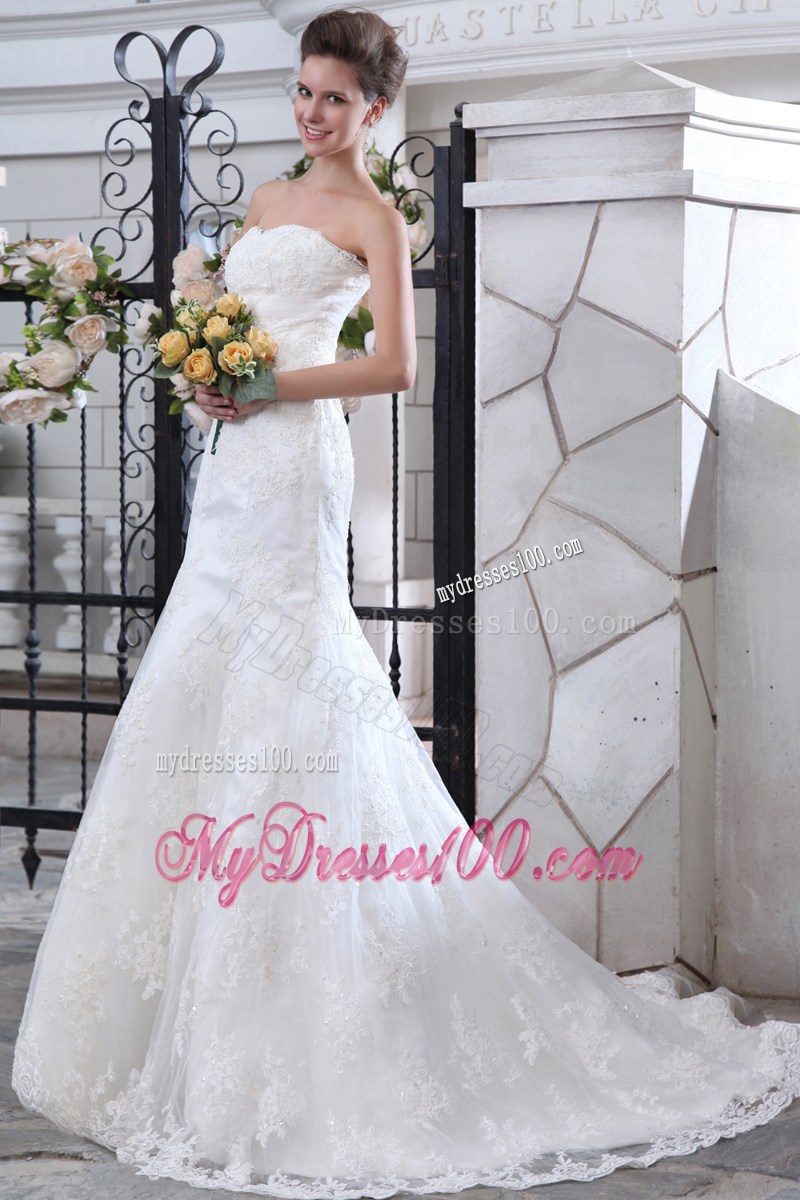 White Mermaid Court Train Lace Wedding Dresses with Clasp Handle