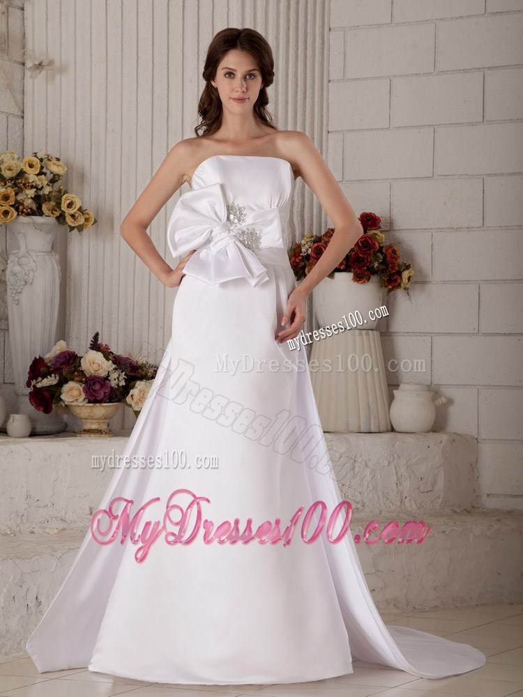 Chic Jewelry Bowknot Decorated Sweep Train Wedding Bridal Gowns