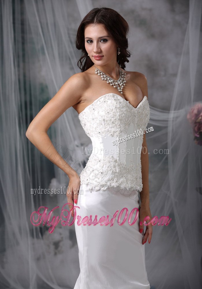 Unique Beaded and Appliqued Bodice Full Length Trumpet Bridal Gowns
