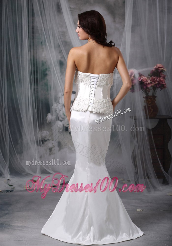 Unique Beaded and Appliqued Bodice Full Length Trumpet Bridal Gowns
