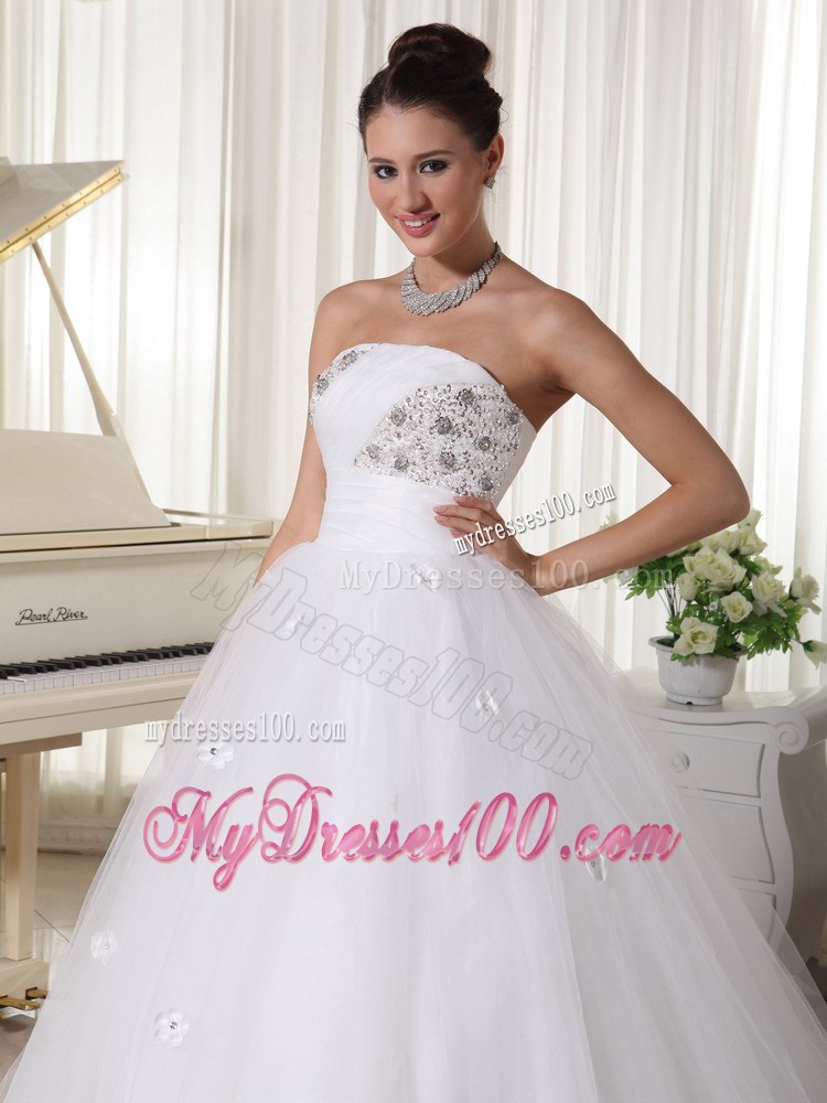 Cute Ruching and Beaded Small Flowers Decorated Tulle Dresses for Brides