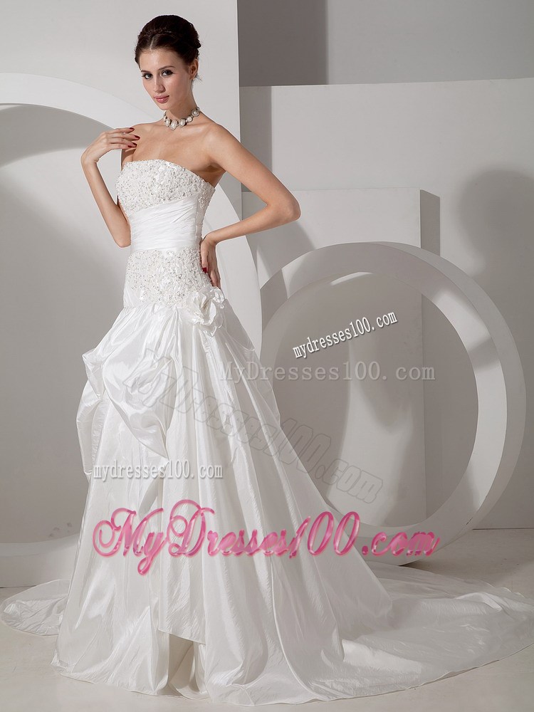 Diamonds Ruching and Handle Flowers Decorated Court Train Bridal Gowns