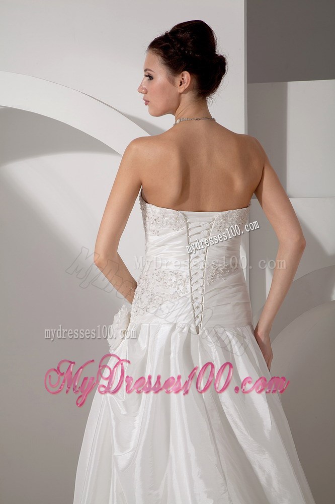 Diamonds Ruching and Handle Flowers Decorated Court Train Bridal Gowns