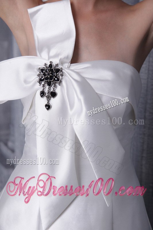 Strapless Ruffles Beaded and Bowknot White Wedding Gown Chapel Train